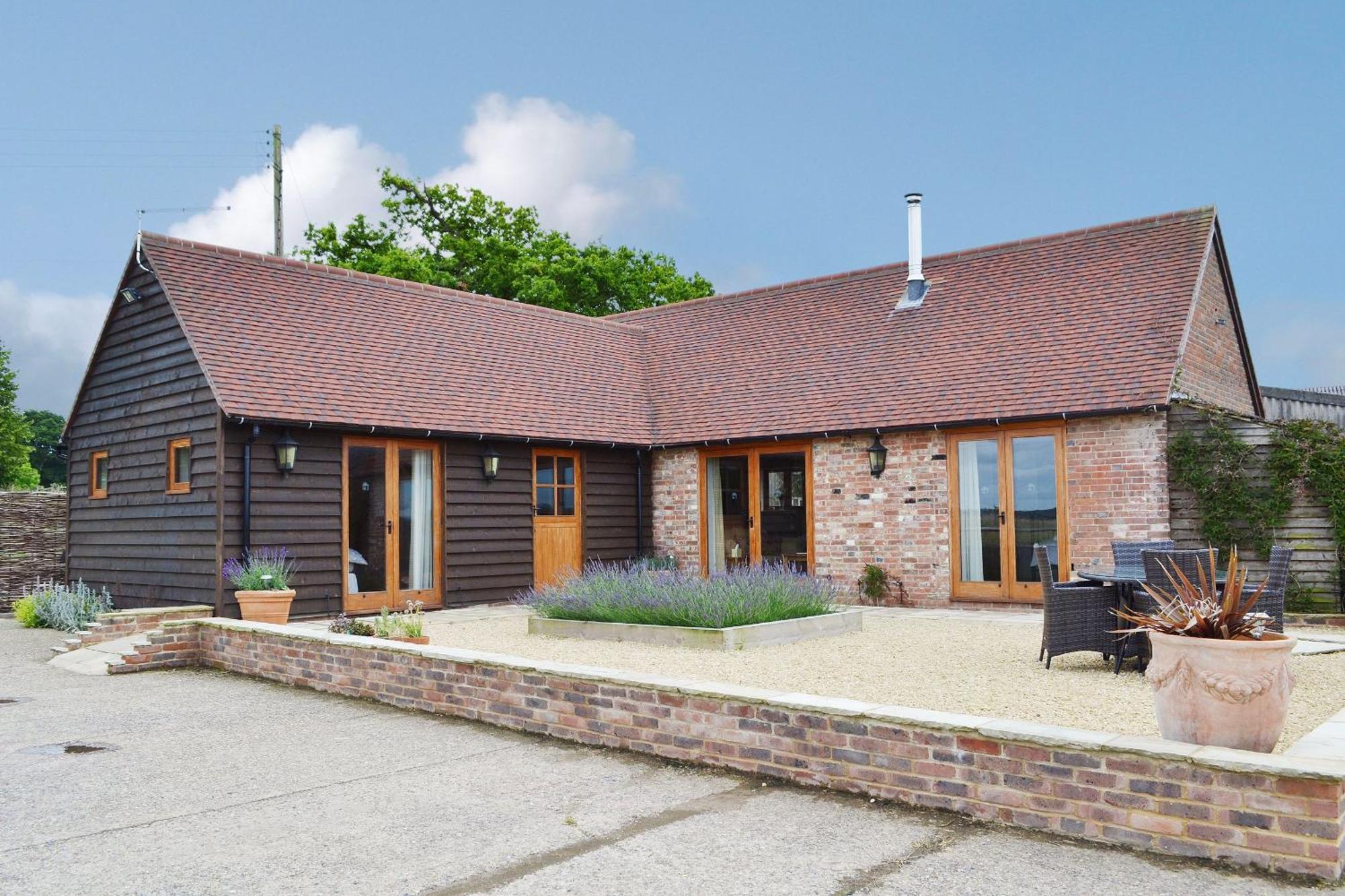 The Peacock Barn Villa Burwash Exterior photo